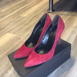 Barney’s New York Heels